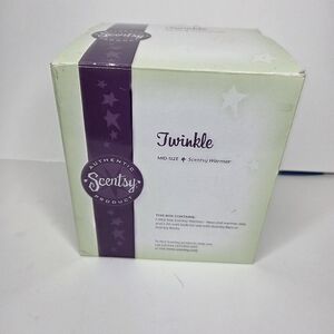 Scentsy Mid-Size Twinkle Warmer Night Light  Aromatherapy Wax